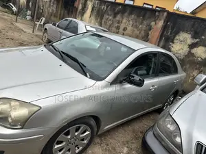 Toyota Avensis 1.8 VVT-i 2006 Silver