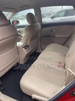 Toyota Venza AWD 2011 Red