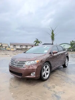Toyota Venza V6 AWD 2010 Brown