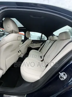 Mercedes-Benz E300 2019 Blue