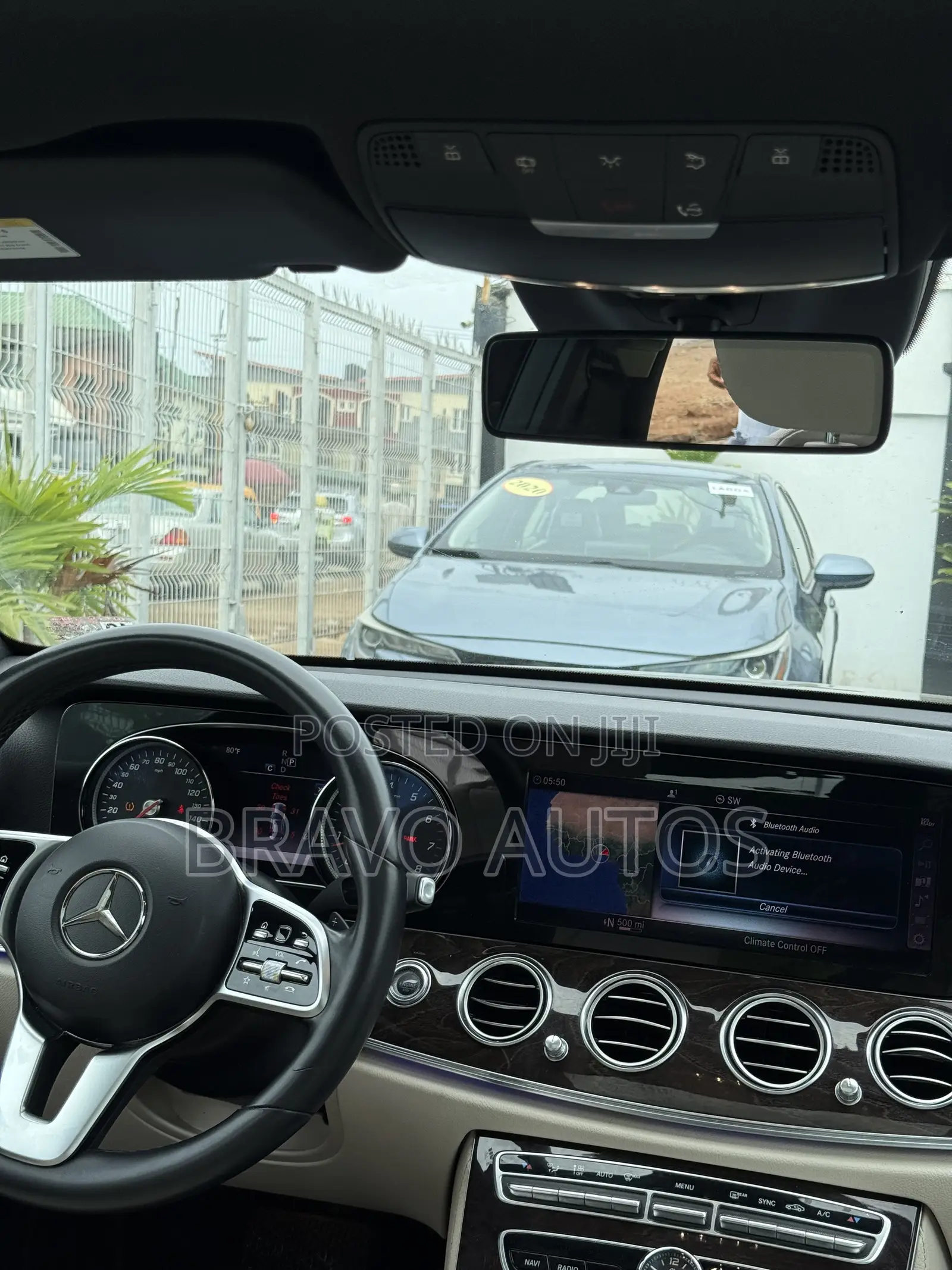 Mercedes-Benz E300 2019 Blue