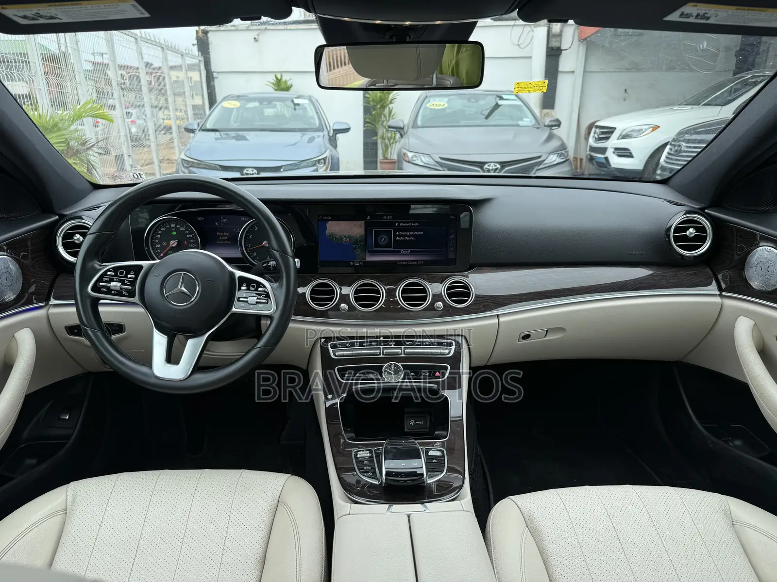 Mercedes-Benz E300 2019 Blue