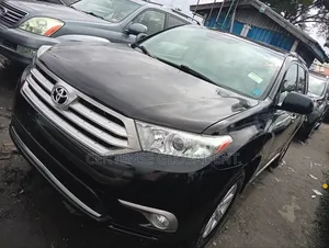 Toyota Highlander 2013 Black
