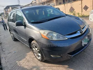 Toyota Sienna 2006 Gray