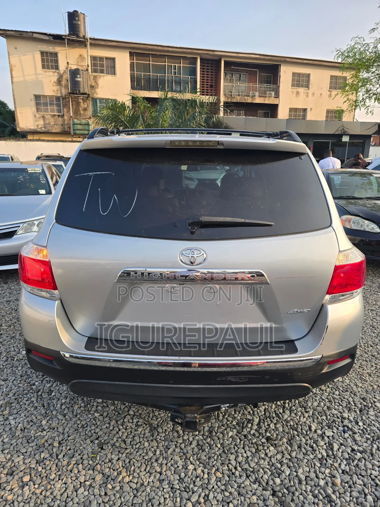 Toyota Highlander SE 2012 Silver