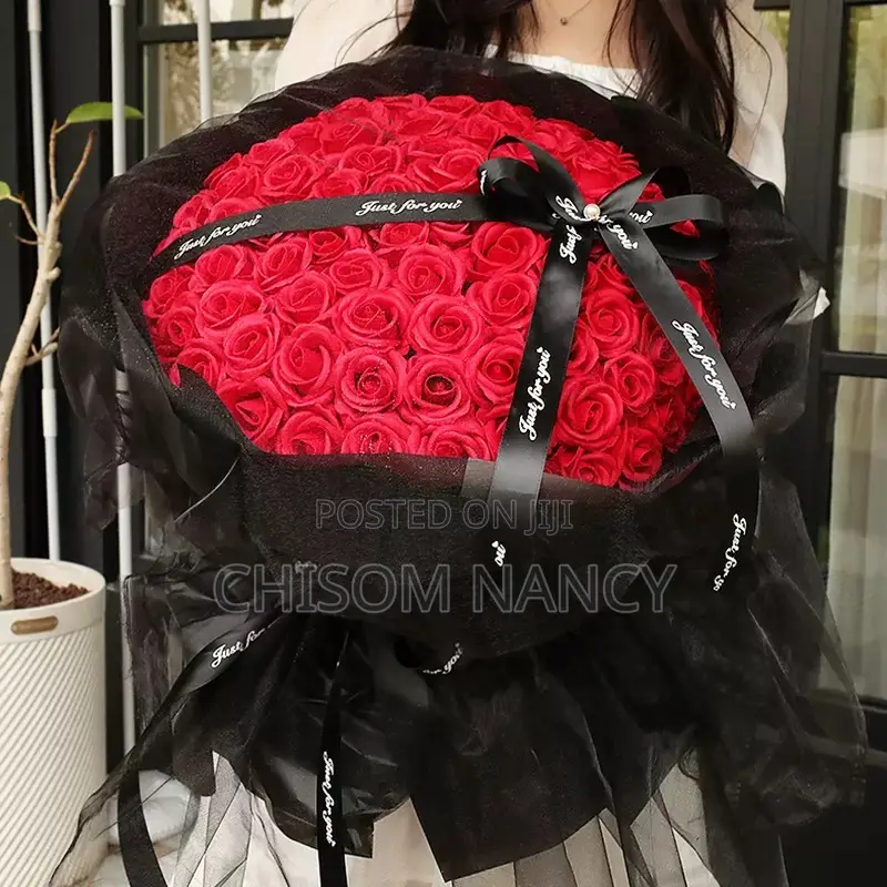 99 Roses Flower Bouquet