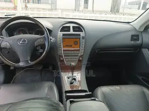 Lexus ES 350 2011 Black