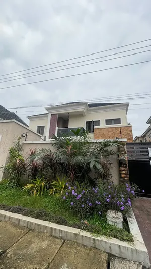 4bdrm Duplex in Ikota for rent