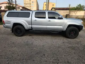 Toyota Tacoma Double Cab 4x2 PreRunner Long Bed 4.0L V6 5-Speed Auto Silver
