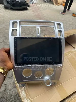 Hyundai Tucson 2006-2013 Android Screen + Reverse Camera