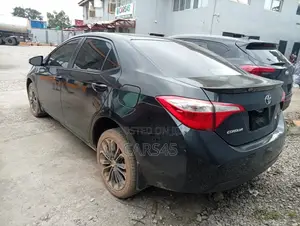 Toyota Corolla 2016 Black