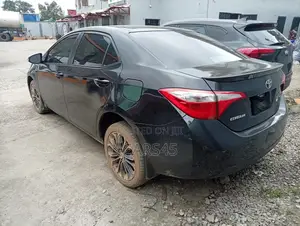 Toyota Corolla 2016 Black