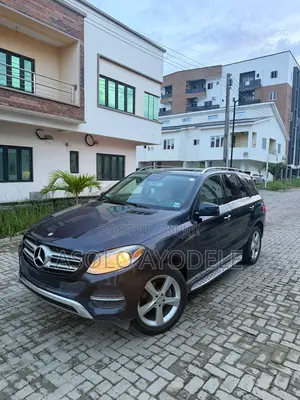 Mercedes-Benz GLE-Class GLE 350 2016 Blue