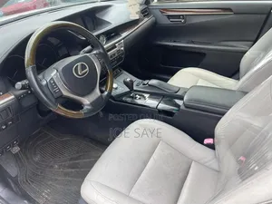 Lexus ES 2013 White