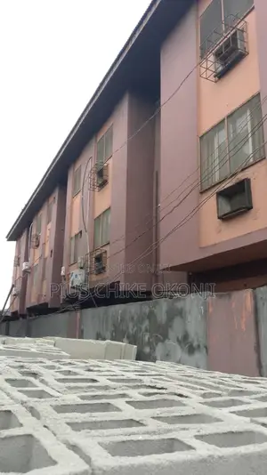 3bdrm Block of Flats in Anthony Village for sale