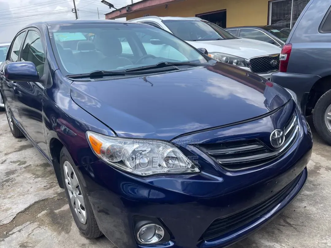 Toyota Corolla 2012 Blue