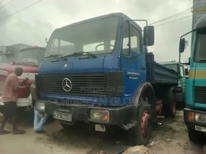 1419 Mercedes Benz Tipper Truck With Auxiliary