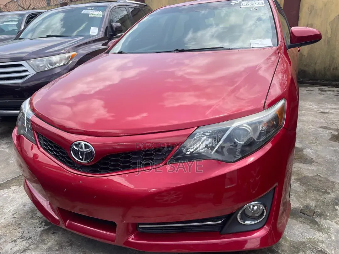 Toyota Camry 2013 Red