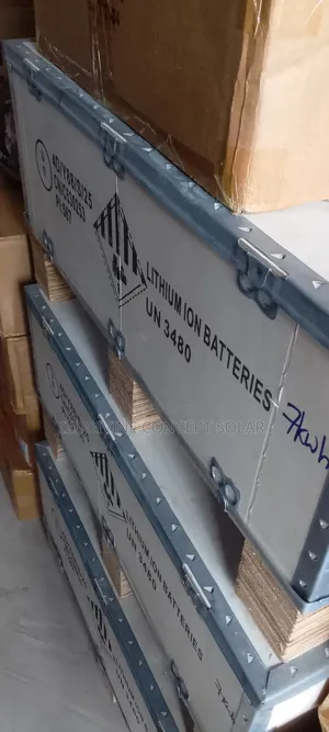 7.6kwh 24v Luxsun Lithium Battery