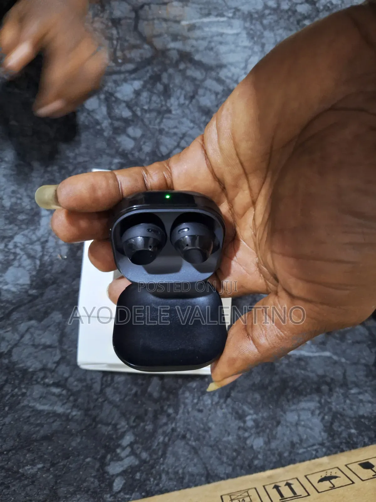 Samsung Bud