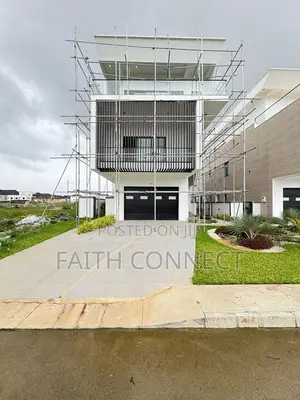 5bdrm Duplex in VGC / Ajah for sale