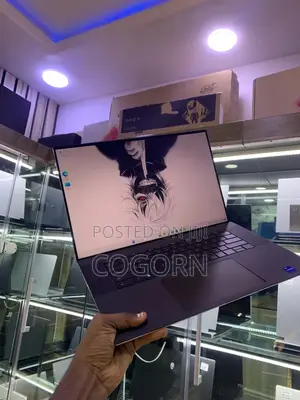 Laptop Dell XPS 17 9730 16GB Intel Core i7 SSD 512GB