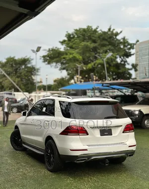 Mercedes-Benz GLE-Class 2017 White