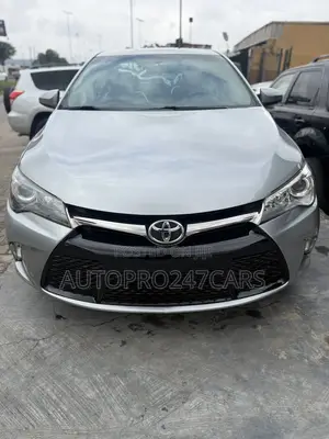 Toyota Camry LE 4dr Sedan (2.5L 4cyl 6A) 2016 Silver