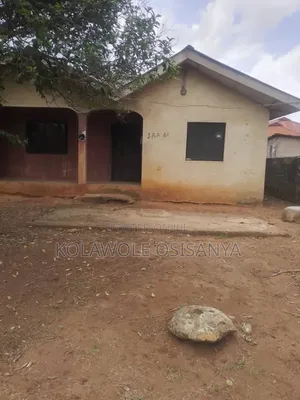3bdrm Bungalow in Ado-Odo/Ota for sale