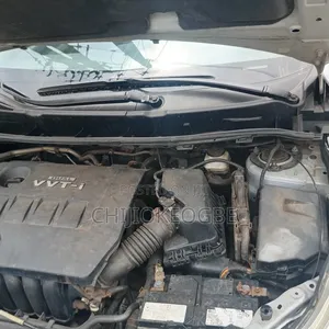 Toyota Matrix 2010 Silver