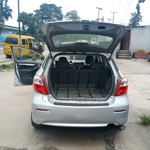 Toyota Matrix 2010 Silver