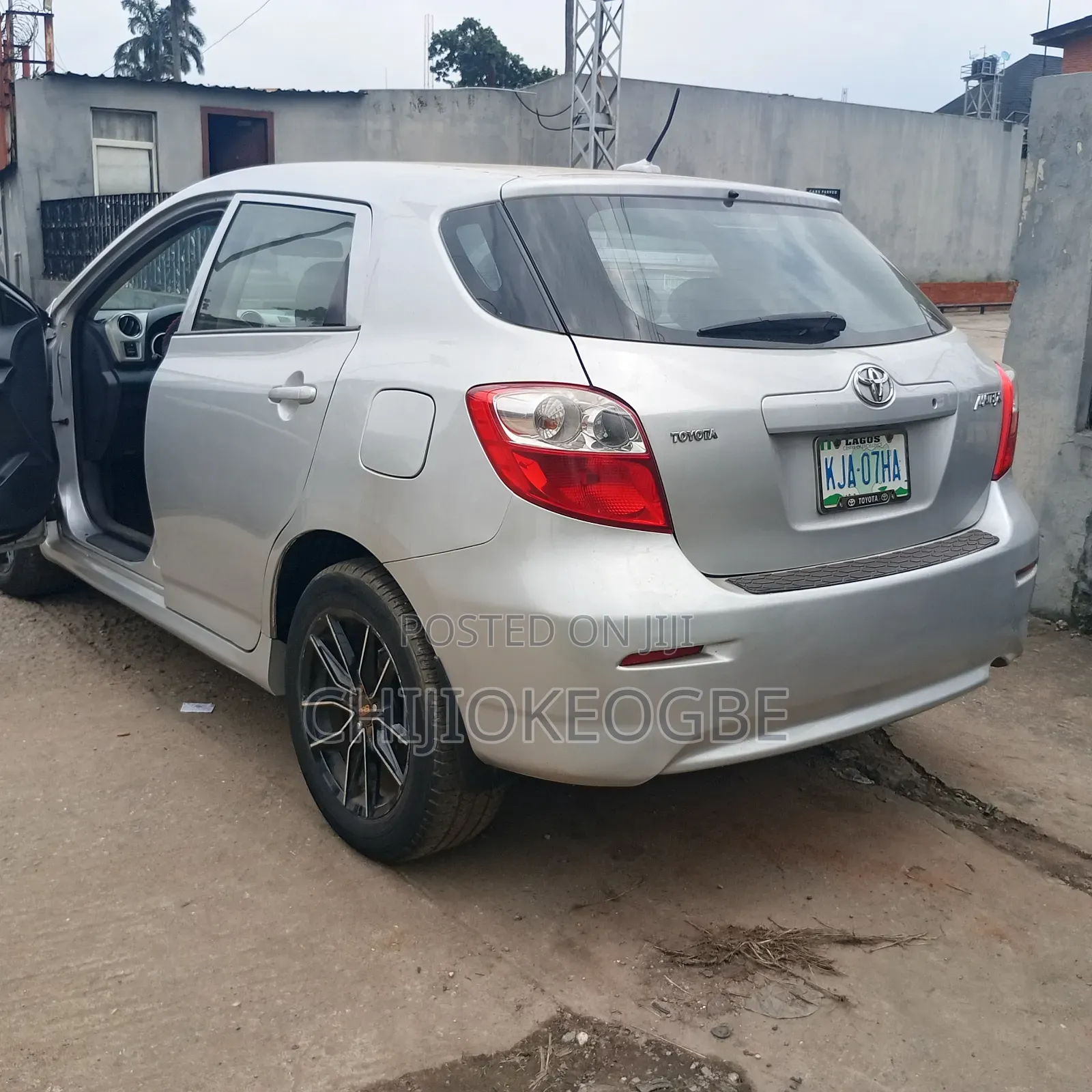 Toyota Matrix 2010 Silver