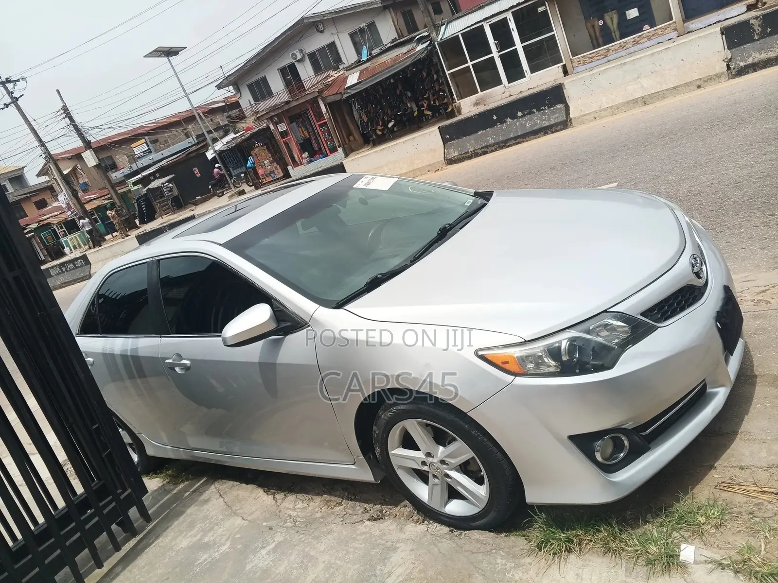 Toyota Camry 2013 Silver
