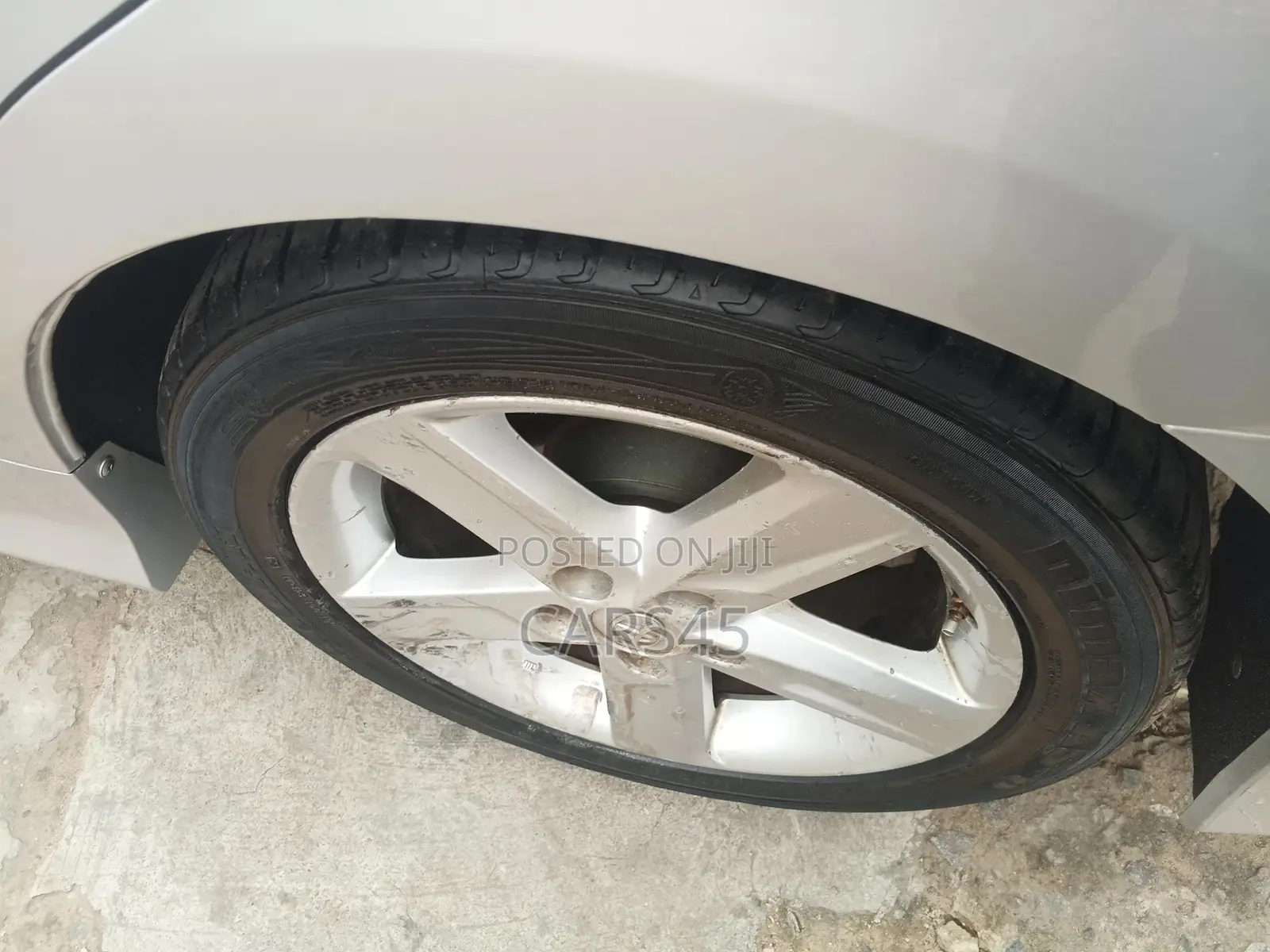 Toyota Camry 2013 Silver