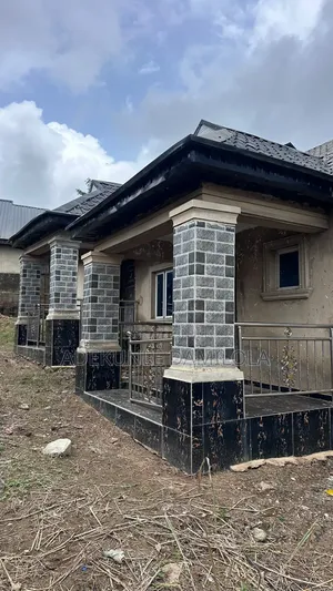 3bdrm Bungalow in Ibadan for sale