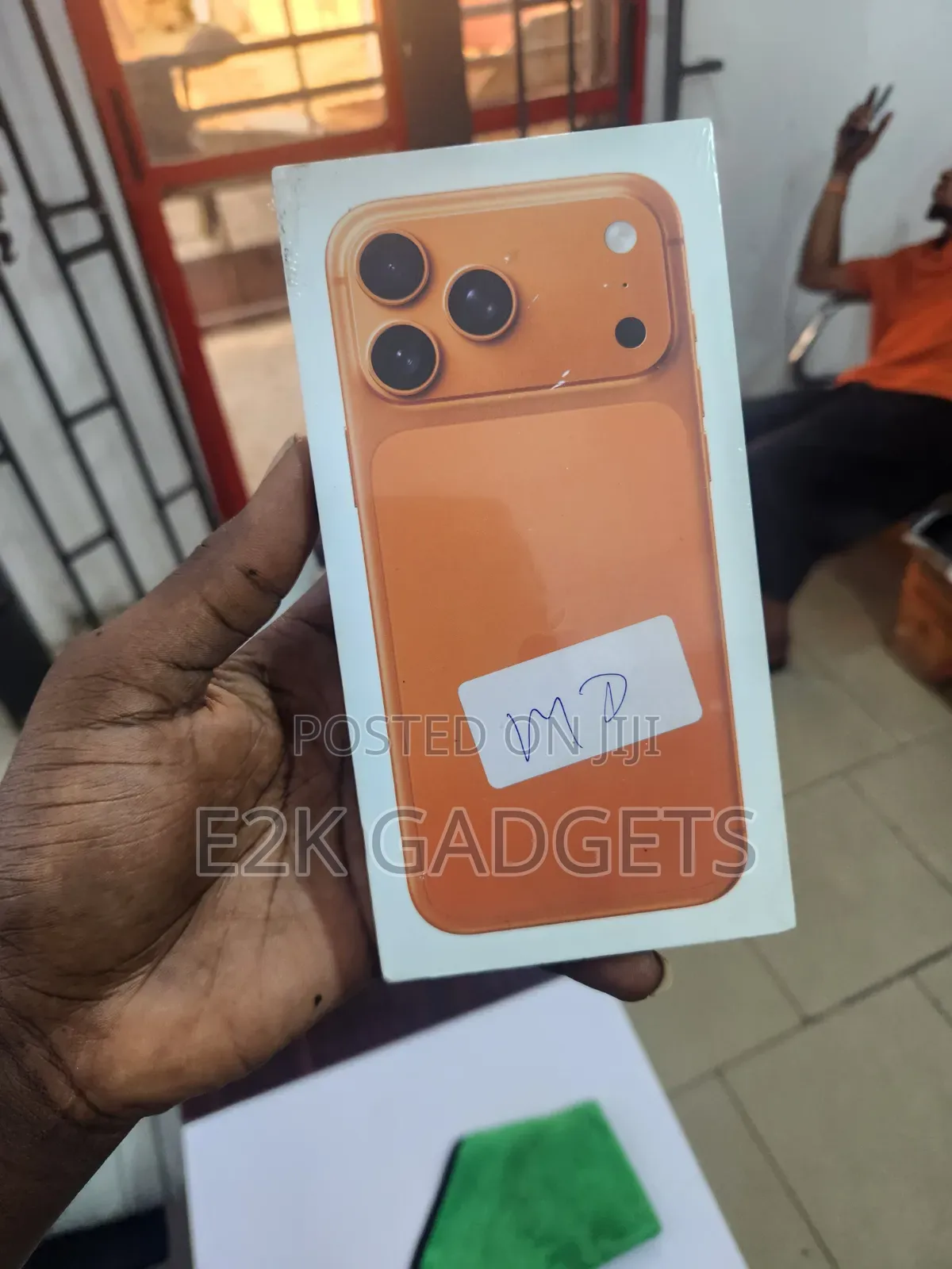 New Apple iPhone 17 Pro Max 256 GB Orange