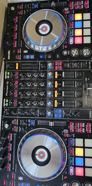 Pioneer DDJ SZ 2. Mint Condition UK  USED