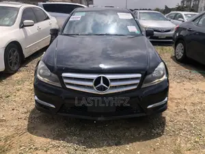 Mercedes-Benz C300 2012 Black