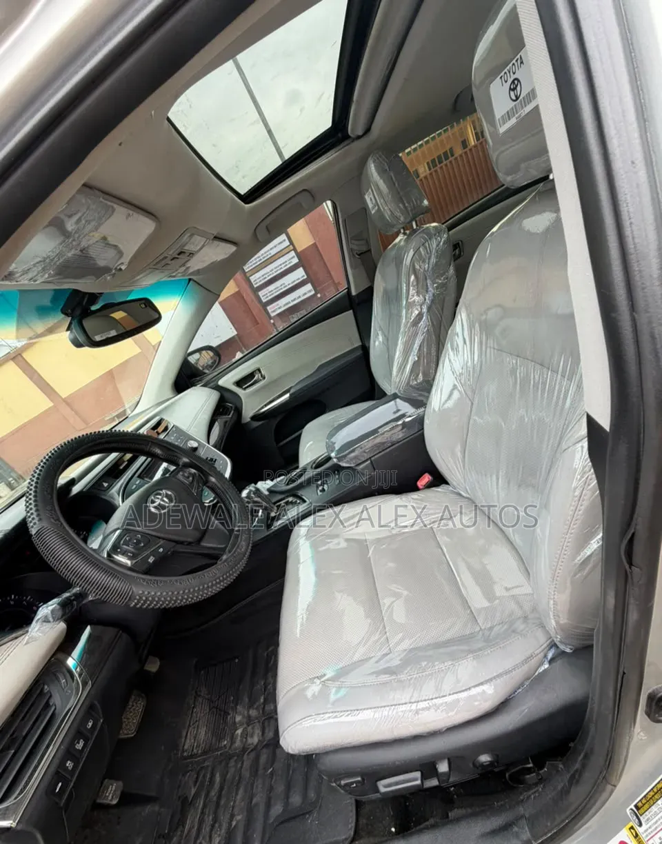 Toyota Avalon 2013 Silver