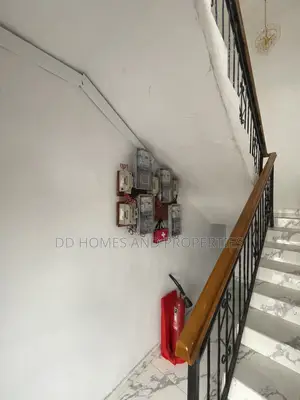 2bdrm Block of Flats in Southern Estate, Lakowe for rent