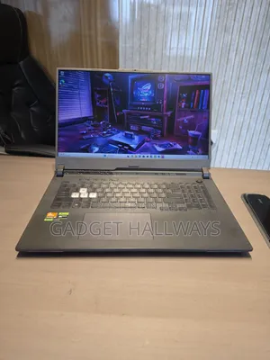 Laptop Asus ROG Strix G17 16GB AMD Ryzen 9 SSD 1T
