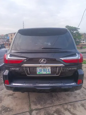 Lexus LX 2016 Black