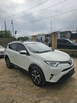 Toyota RAV4 2018 White