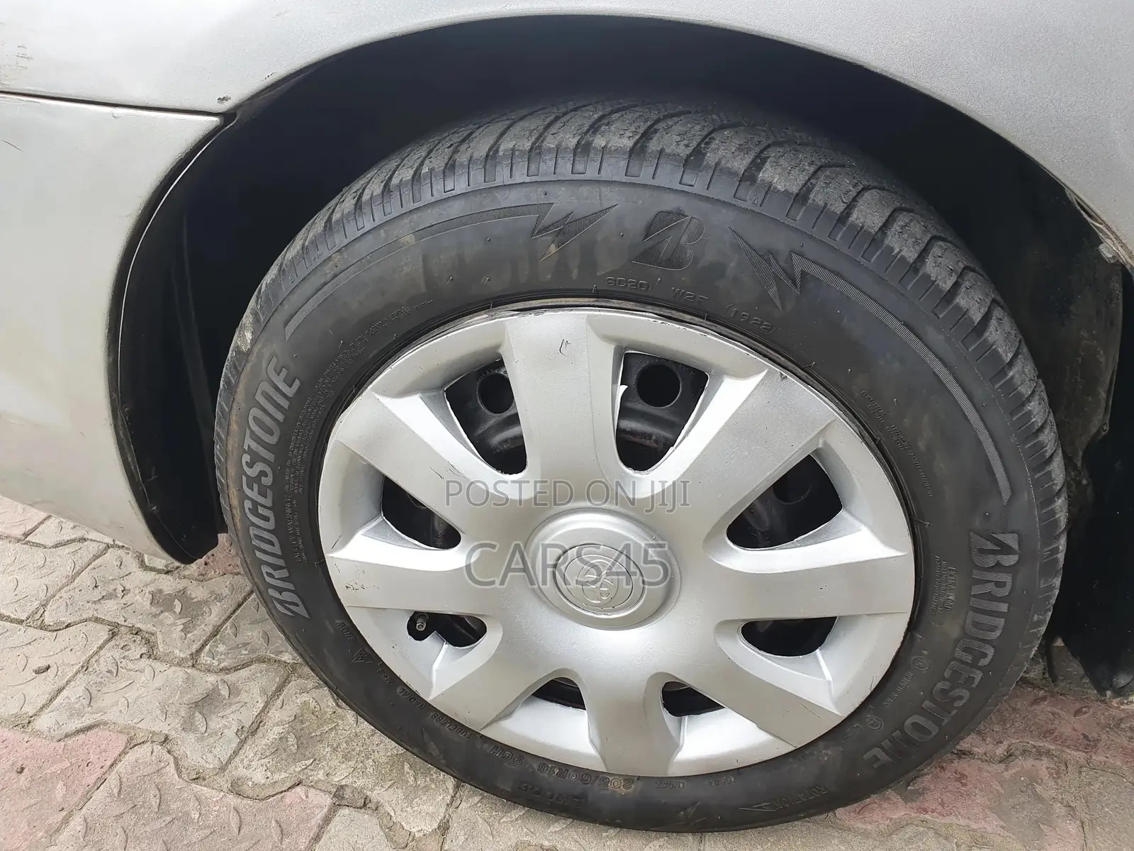 Toyota Matrix 2004 Silver