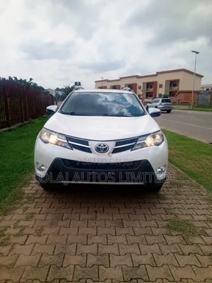 Toyota RAV4 2016 White