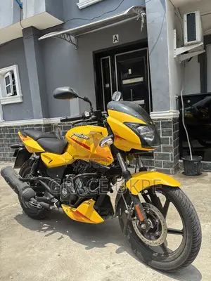 New Bajaj Pulsar 220 F 2020 Yellow
