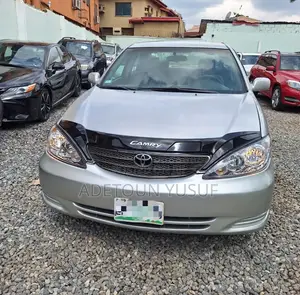 Toyota Camry LE 4dr Sedan (2.4L 4cyl 5A) 2005 Silver