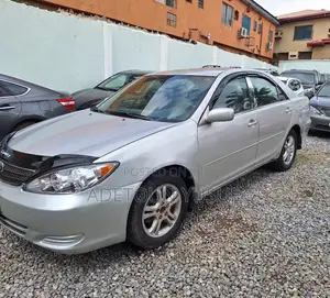 Toyota Camry LE 4dr Sedan (2.4L 4cyl 5A) 2005 Silver
