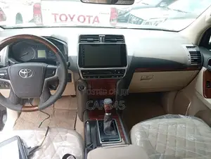 Toyota Land Cruiser Prado 2019 Black