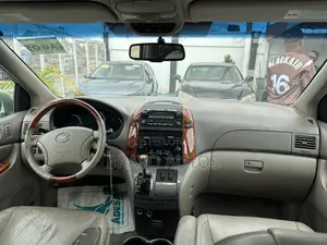 Toyota Sienna XLE Limited 4WD 2007 Green